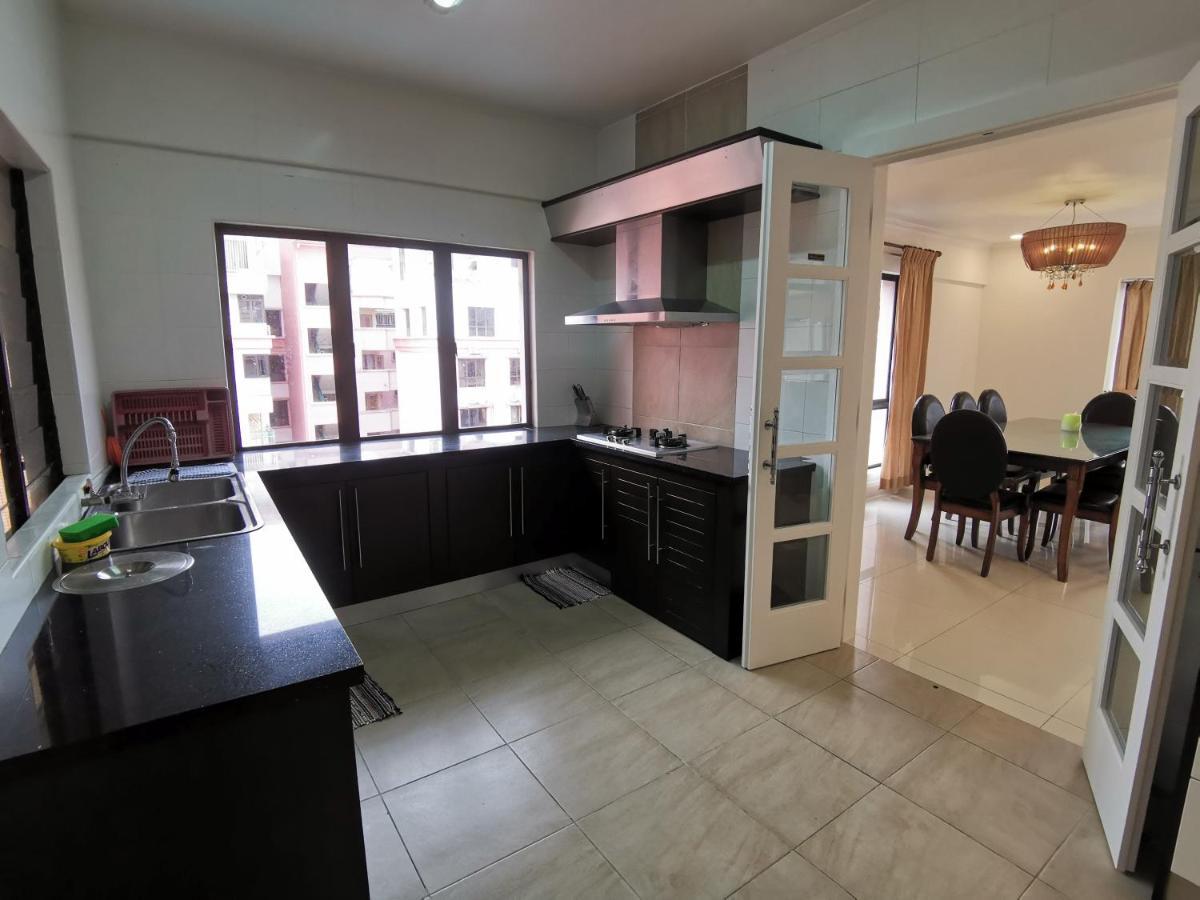 362кв.м 3, 2 баня Апартамент
 в Централен бизнес район Apartment Кота Кинабалу Екстериор снимка