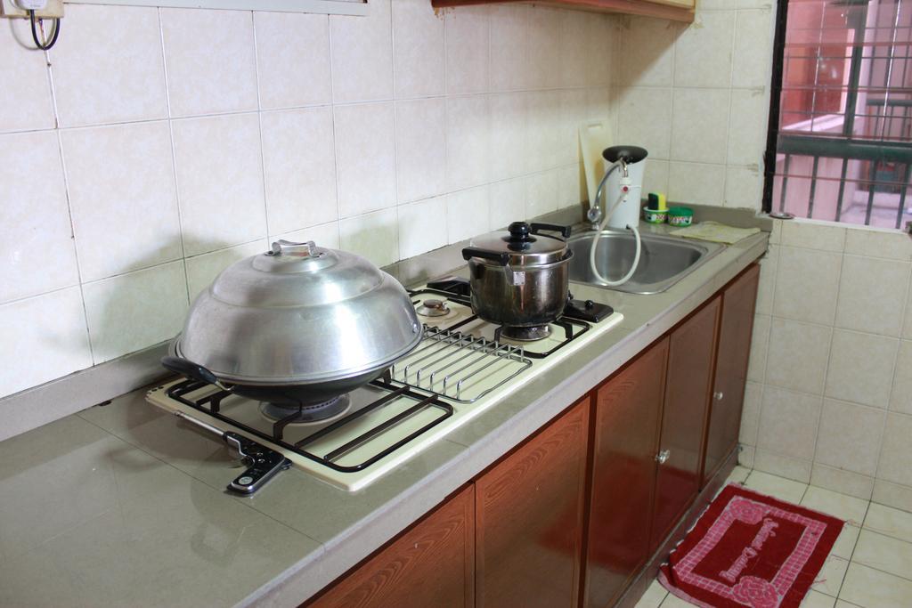 362кв.м 3, 2 баня Апартамент
 в Централен бизнес район Apartment Кота Кинабалу Екстериор снимка